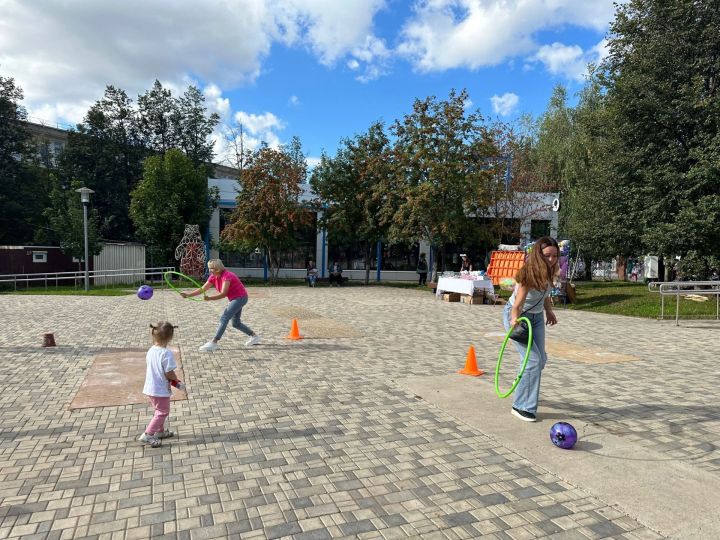 В Менделеевске организованы детские спортивные площадки