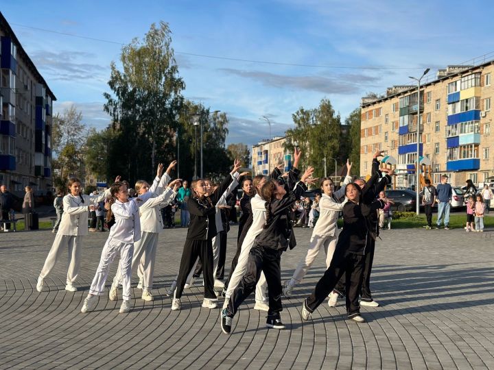 В Менделеевске состоялась премьера хореографического перфоманса «Ночь»