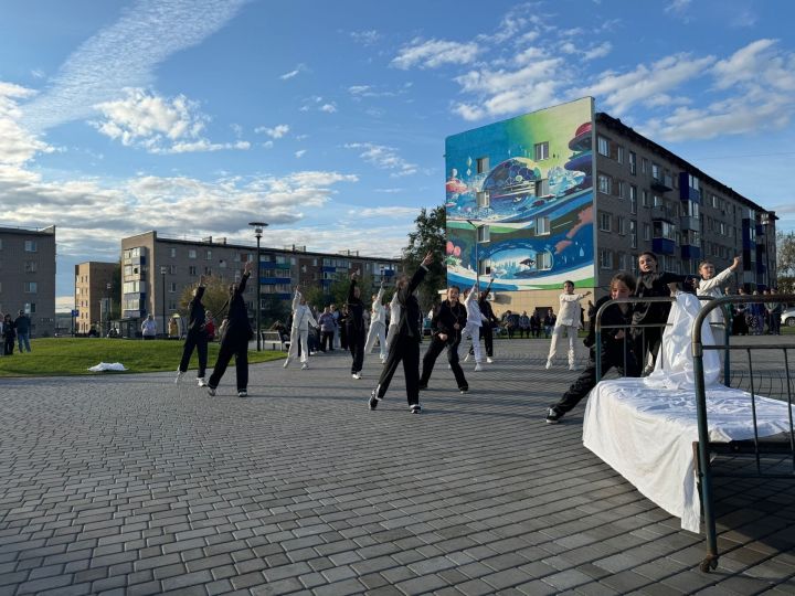 В Менделеевске состоялась премьера хореографического перфоманса «Ночь»