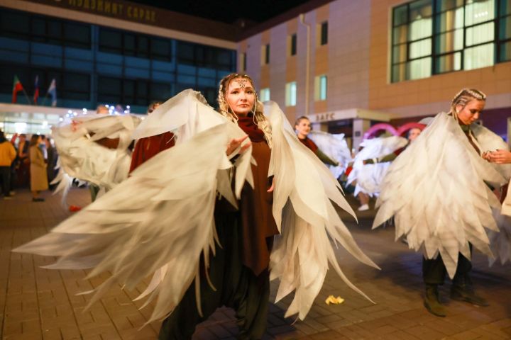 «Эффектное шоу» и «самые душевные истории»: в Менделеевске прошли премьеры спектаклей, созданных горожанами