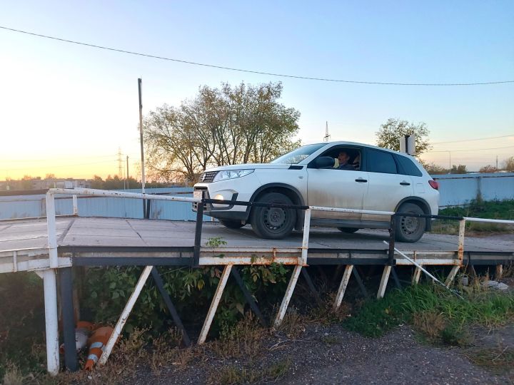 В Менделеевске прошел конкурс водительского мастерства «Автобабай»