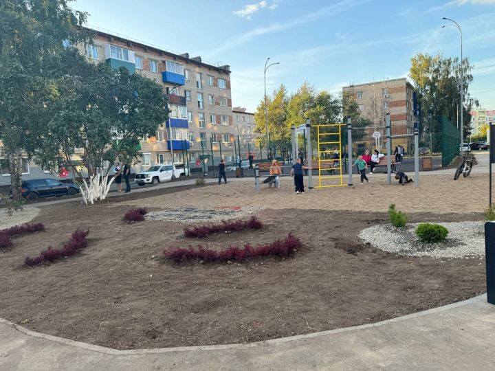 Радмир Беляев: Мы подходим к финишной прямой программы «Наш двор» в Менделеевском районе